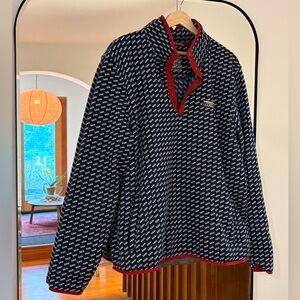 L.L. Bean Navy and White Patterned Quarter Button Fleece size XL